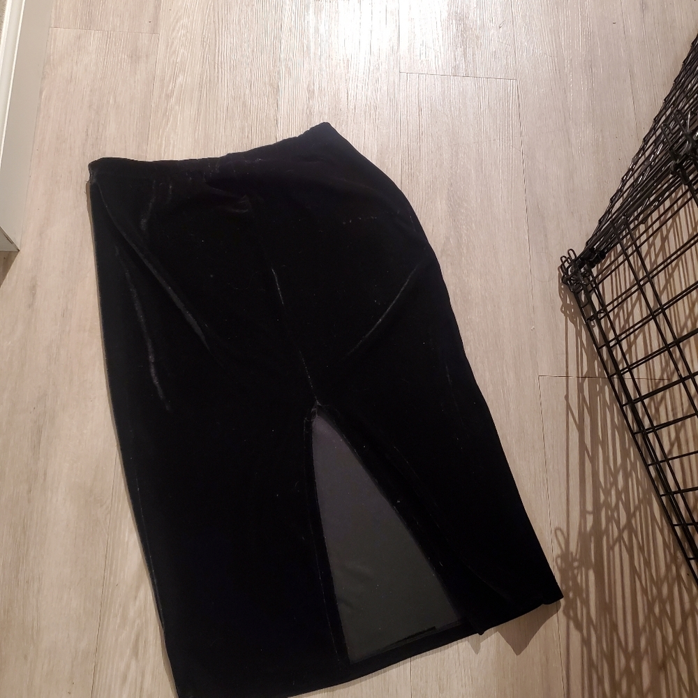 Bobeau Velvet black Skirt - Small